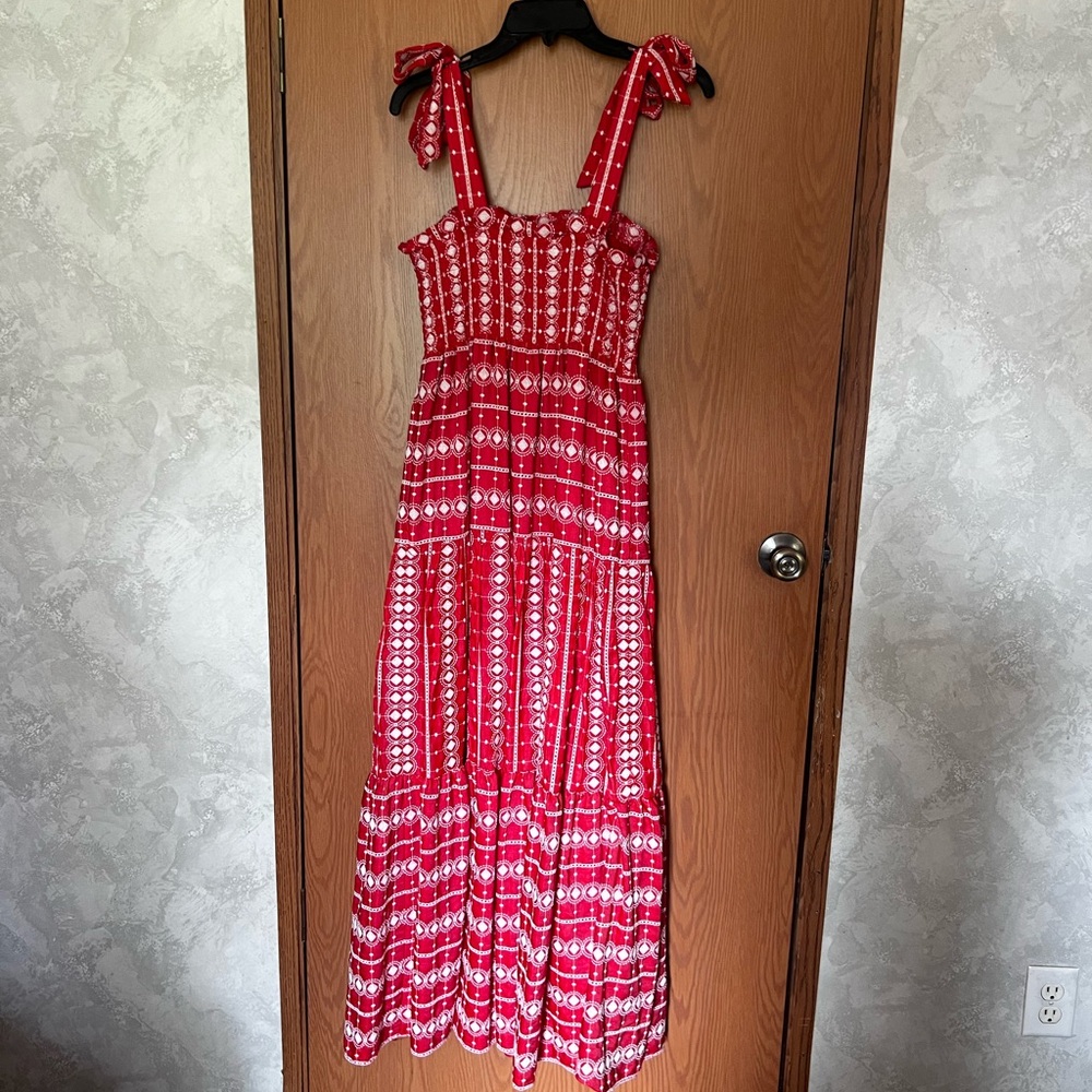 Elegant Red Patterned Maxi Dress